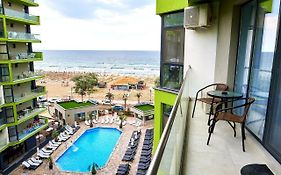 Sea Gem 2BR apt Spa n Pool ALEZZI Beach resort